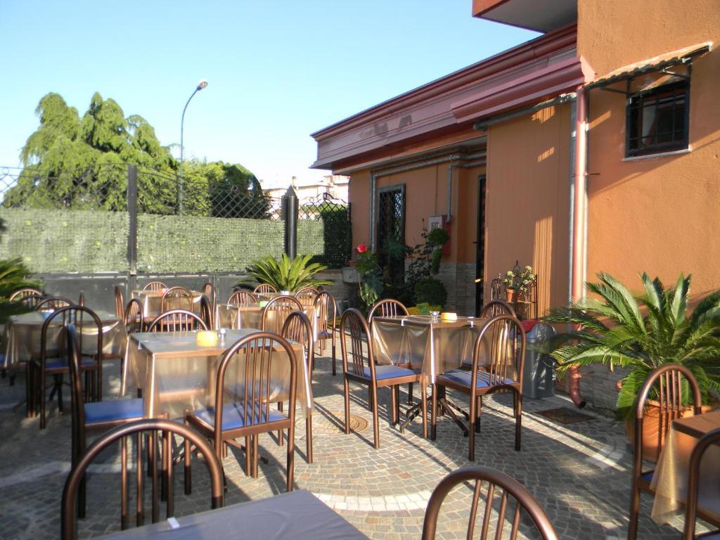 Hotel Mi.Ro. Casalnuovo Di Napoli Exterior foto