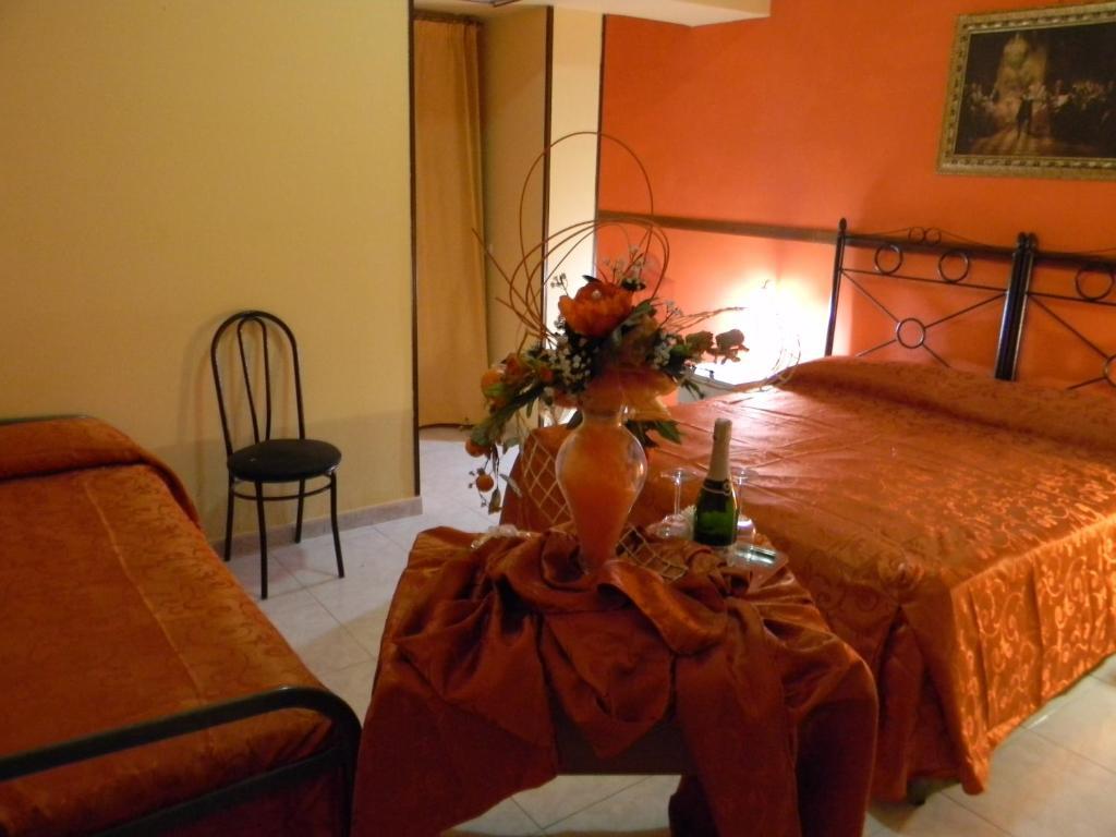 Hotel Mi.Ro. Casalnuovo Di Napoli Habitación foto